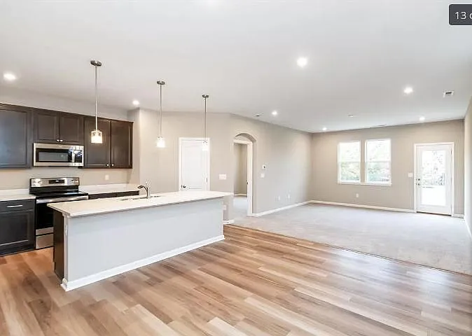 10309 Gateway Dr — Photo 14