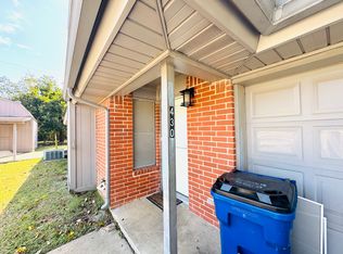 430 Arnold Ave, Burleson, TX 76028