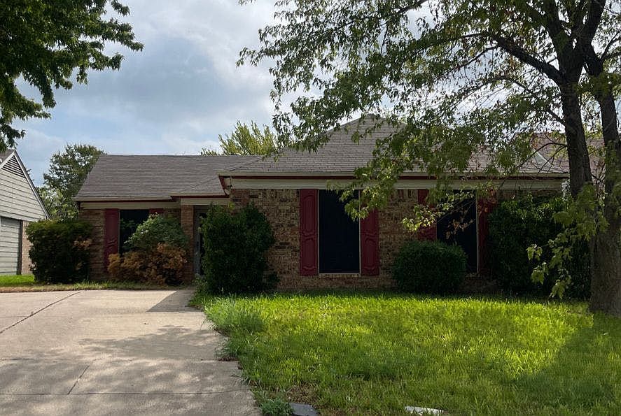 1st image of 5505 Blue Spruce Dr