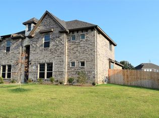 1709 Chacon Canyon Dr, Desoto, TX 75115