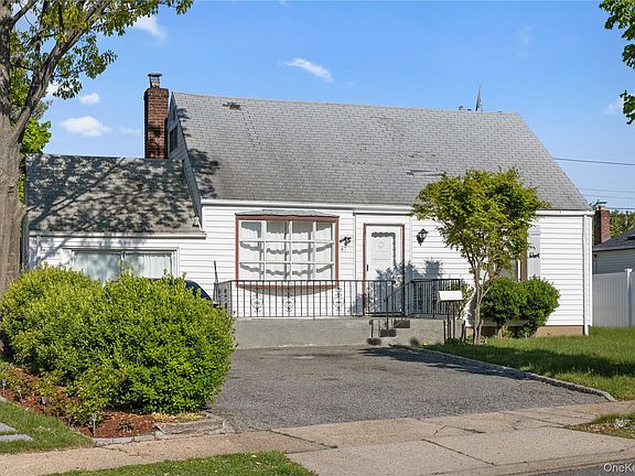 3rd image of 47 Cardinal Road