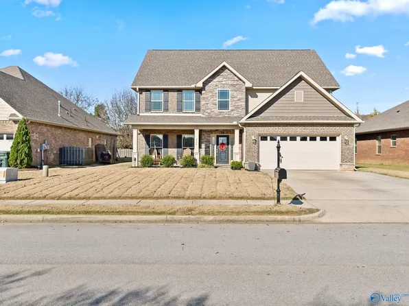 2948 Pasture View Ln SE, Owens Cross Roads, AL 35763