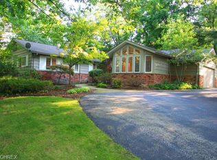 3218 Bremerton Rd, Pepper Pike, OH 44124