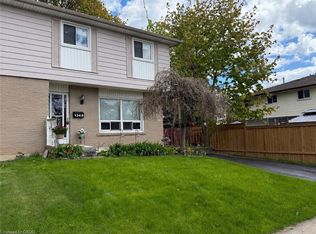 1345 Colonsay Dr, Burlington, ON L7P 2T6