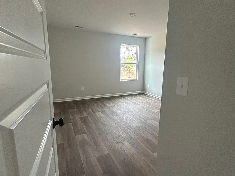 321 Sweet Vernal St — Photo 9