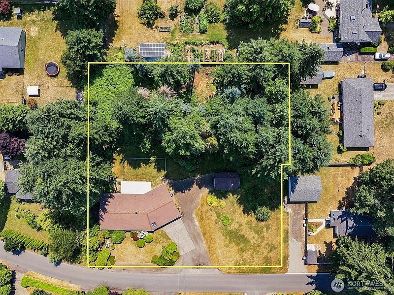 2nd image of 5815 7th Avenue SE