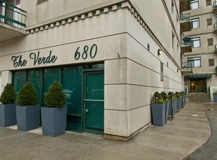 680 N Green St APT 501, Chicago, IL