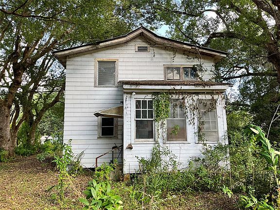 2nd image of 124 Rosemary Ave