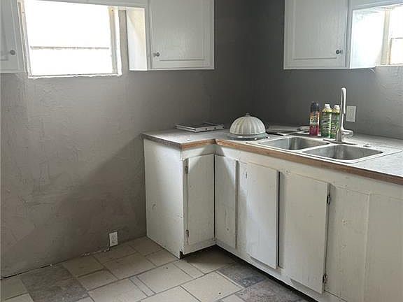 4th image of 1309 Askew Ave