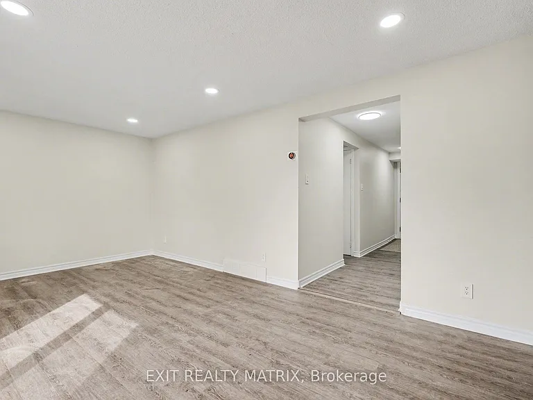 1468 Heatherington Rd #B — Photo 9