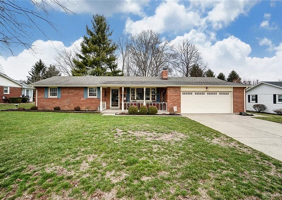 1st image of 676 Robindale Dr