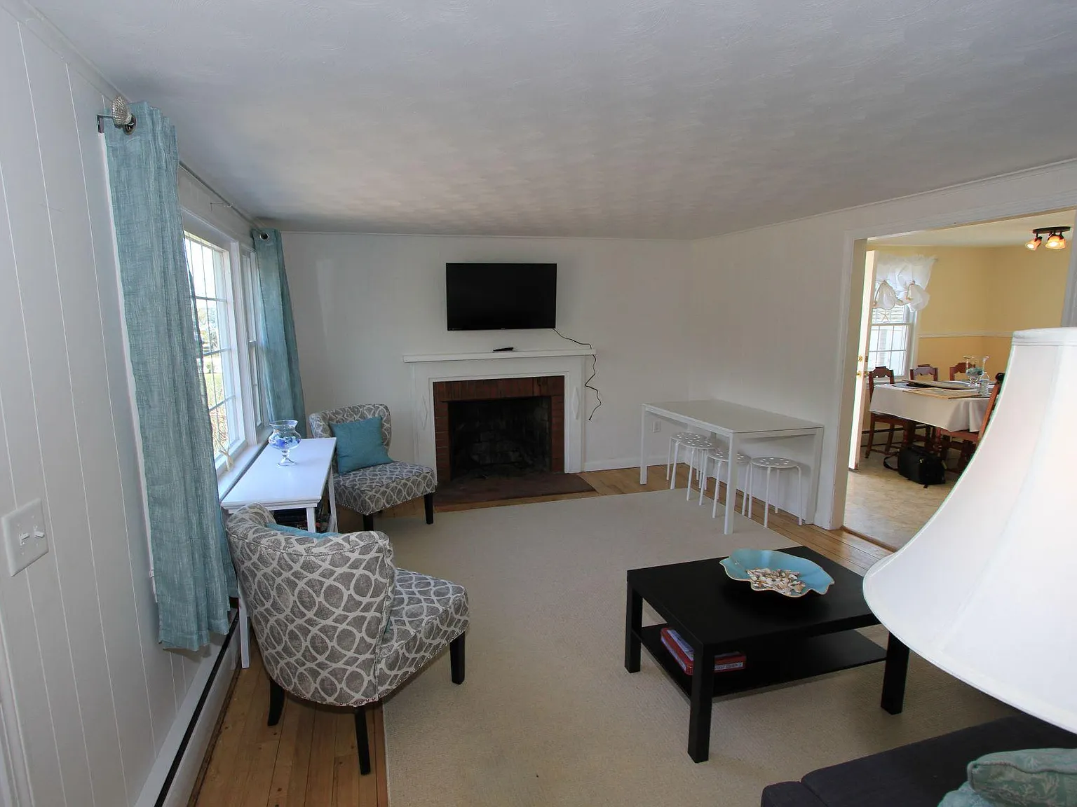 4 bed, 2.5 bath, $2,000 — Photo 3