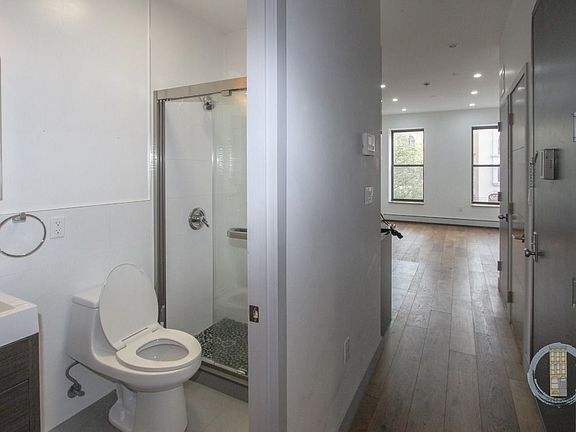 5th image of 483 Greene Ave #3L