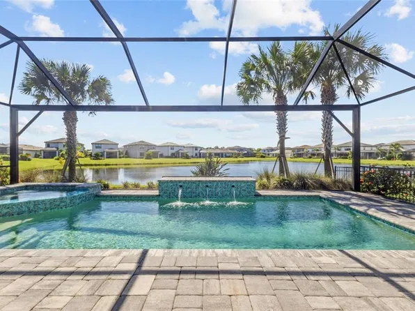 5755 BLUESTAR COURT, LAKEWOOD RANCH, FL 34211