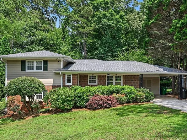2632 Laurel Ridge Dr, Decatur, GA 30033