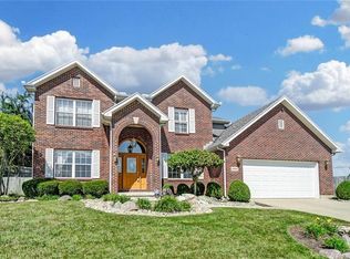 5590 Glen Meadow Dr, Dayton, OH 45417