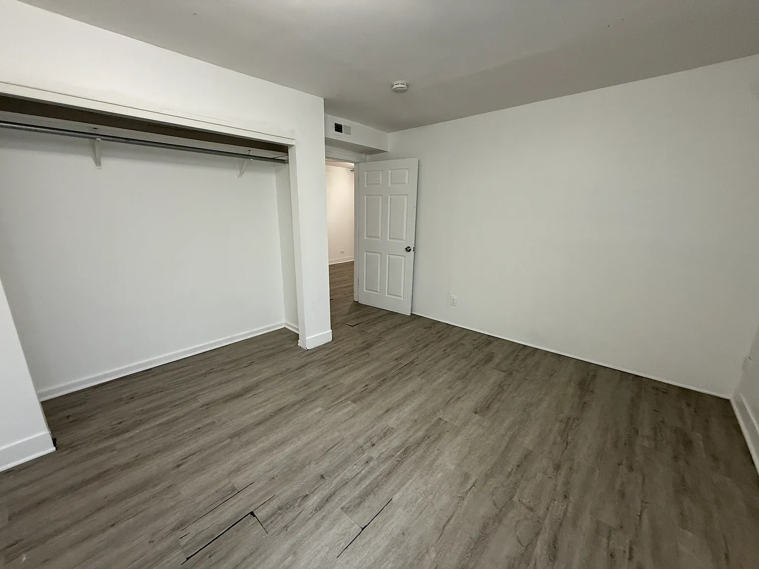 2 bed, 900 sqft, $1,550 — Photo 4