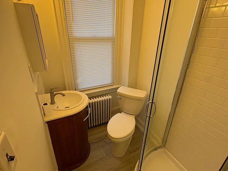 125 Sibley Ave #B — Photo 5
