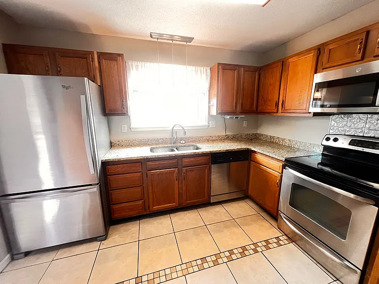 775 Plantation Dr #68 — Photo 4