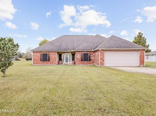 104 Dragonfly Dr, Rayne, LA 70578