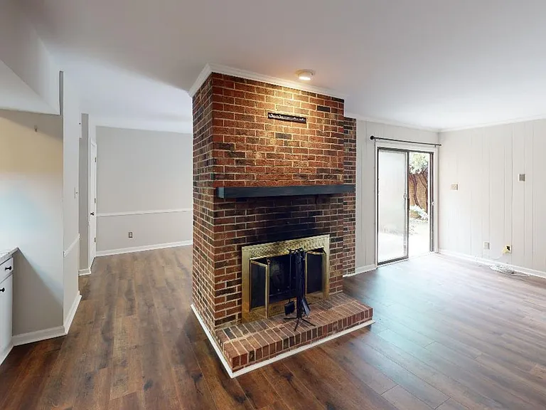 6619 Bunker Hill Cir — Photo 15