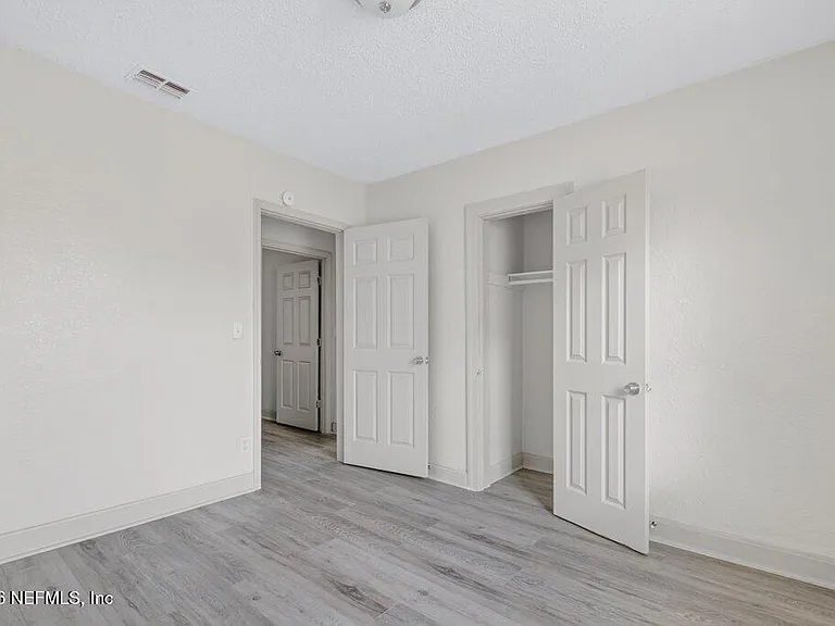 845 Ontario St — Photo 30