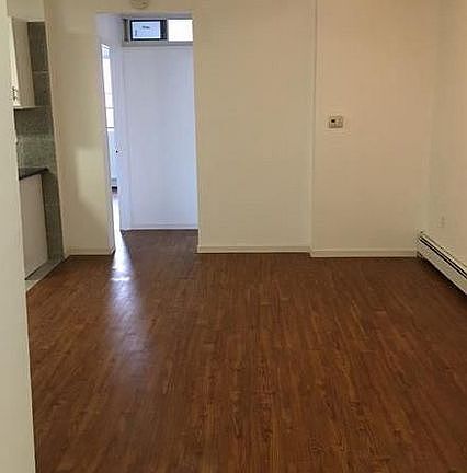 4th image of 625 Meeker Ave #1