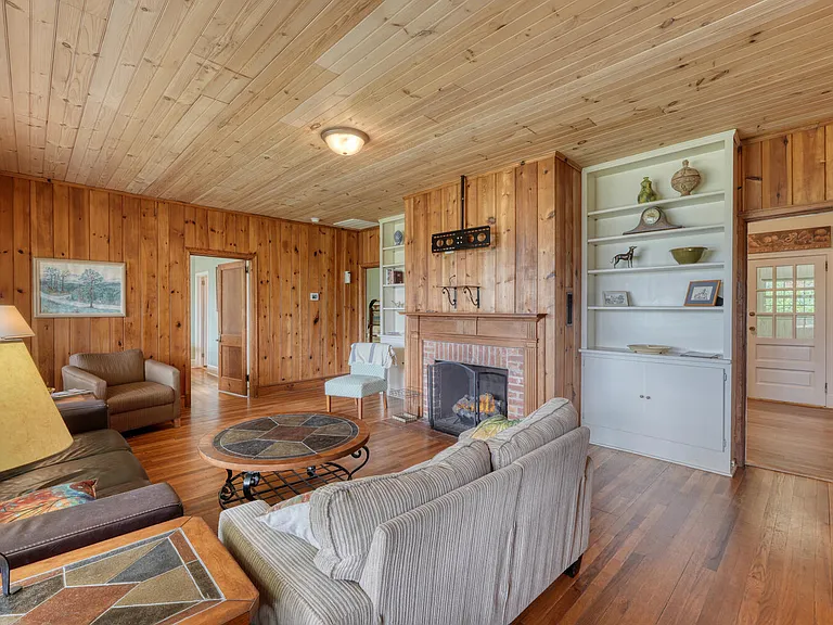 131 Wonderview Dr — Photo 8