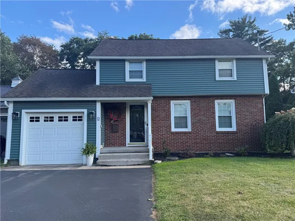 12 Standart Ave, Auburn, NY 13021