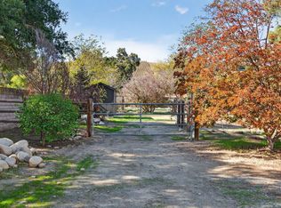 159 Burnham Rd, Oak View, CA 93022