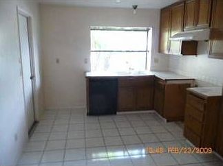 2nd image of 2220 S Barcelona St