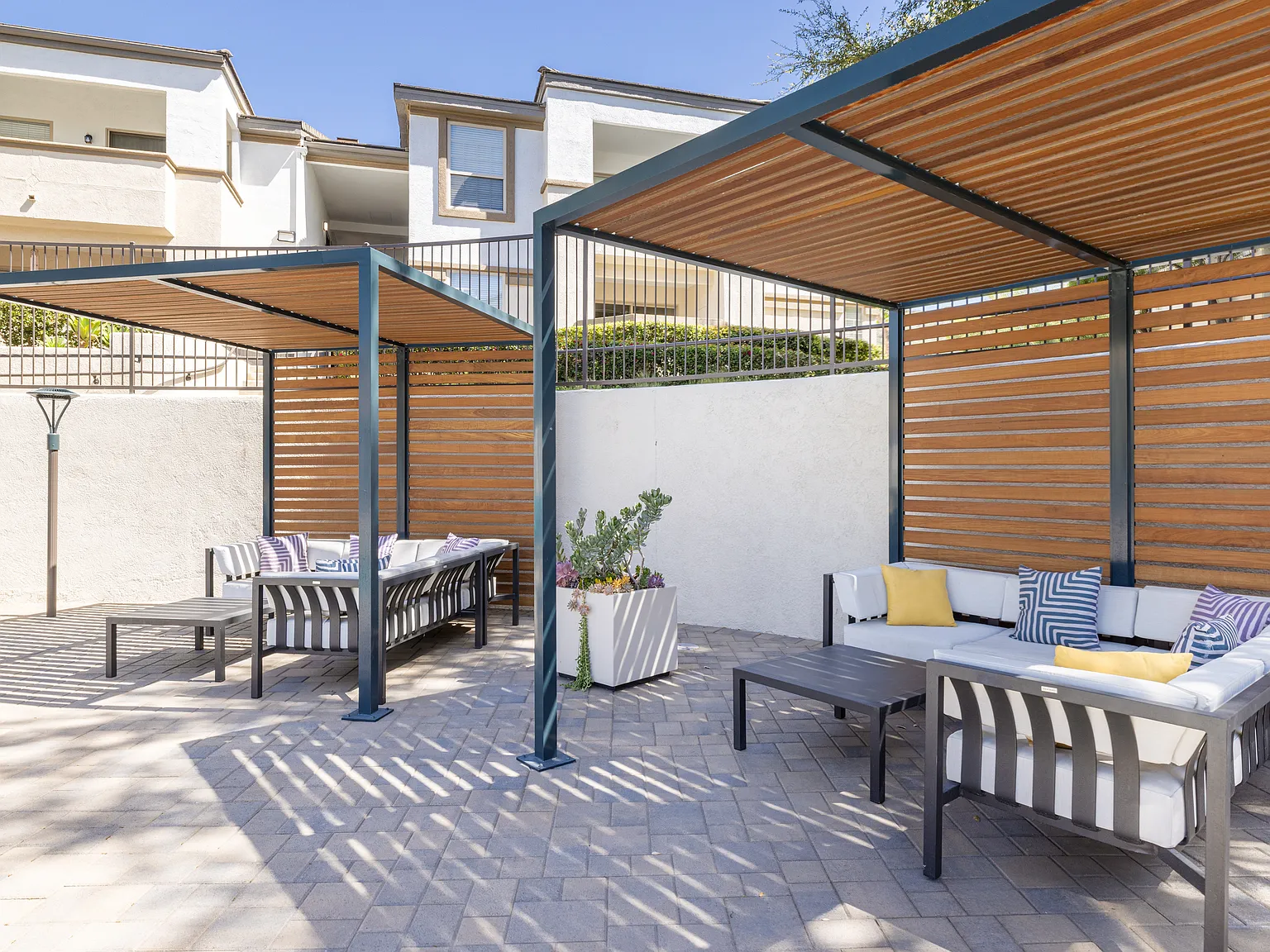Stone Canyon Apartments — Photo 4