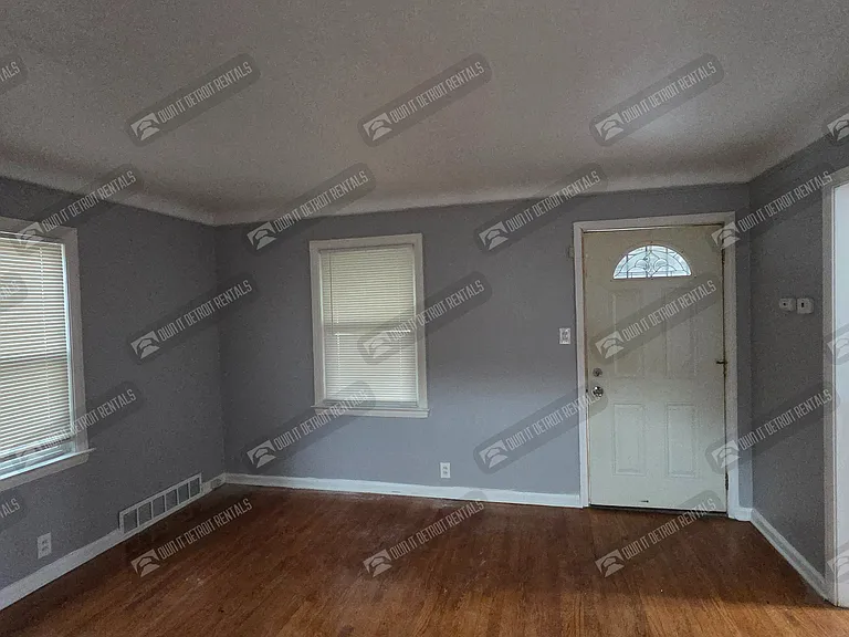 16647 Rossini Dr — Photo 4
