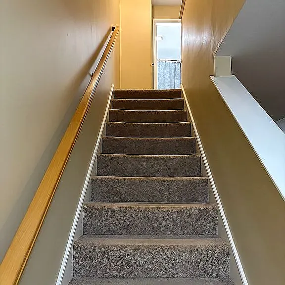 2nd Floor Stairway