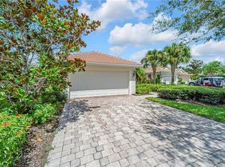 8749 Querce Ct, Naples, FL 34114