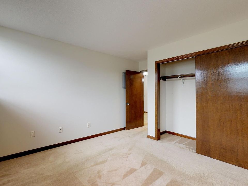 215 Kings Hwy, West Springfield, MA 01089 Zillow