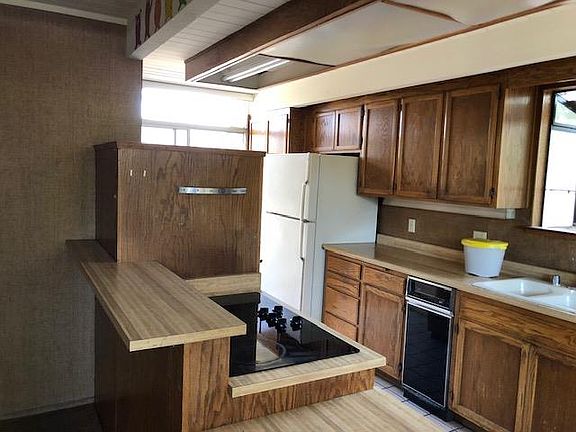 5th image of 1226 Sesame Ct
