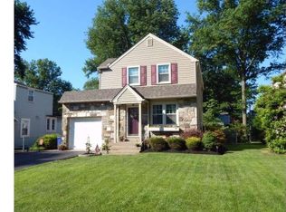 2118 Kent Rd, Abington, PA 19001