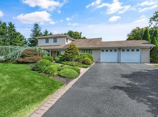 109 Caramel Rd, Commack, NY 11725