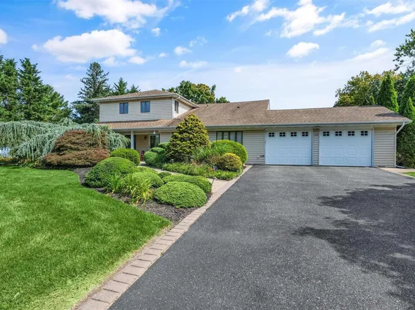 109 Caramel Road, Commack, NY 11725