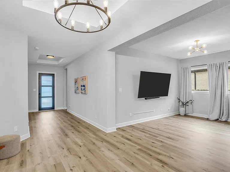 17415 Violet Vineyard St — Photo 6