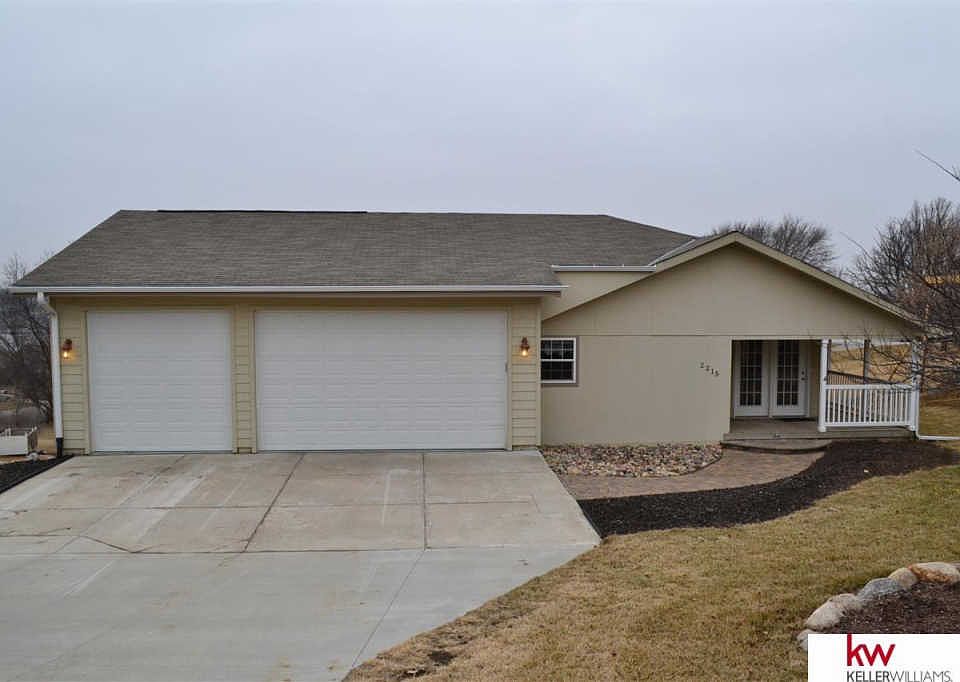 1st image of 2215 Dunbar Dr