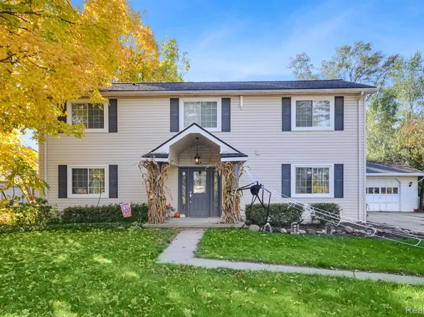 8208 Wiloray Ave, Shelby Township, MI 48317