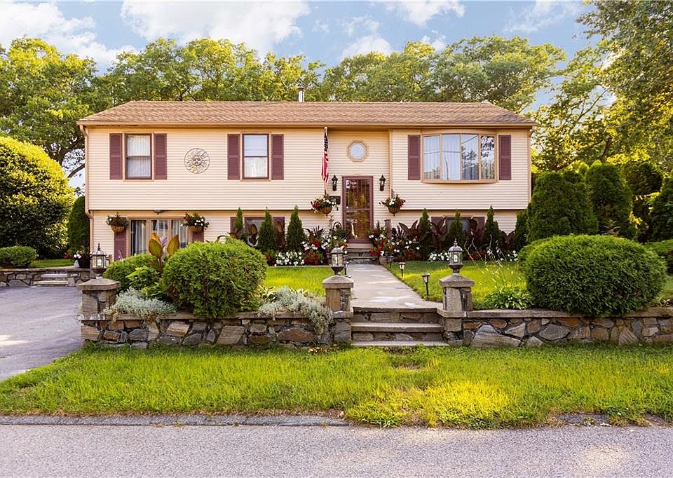 1st image of 25 Ardway Ave