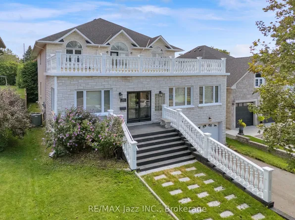 109 Elizabeth St, Oshawa, ON L1J 8H3