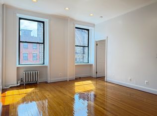 327 W 14th St #3, New York, NY 10014