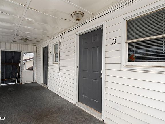 3rd image of 601 Fairview Ave #3