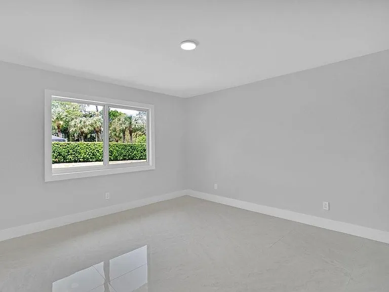 5760 36th Ln — Photo 22