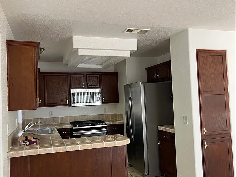7575 Aurora Glow St — Photo 11