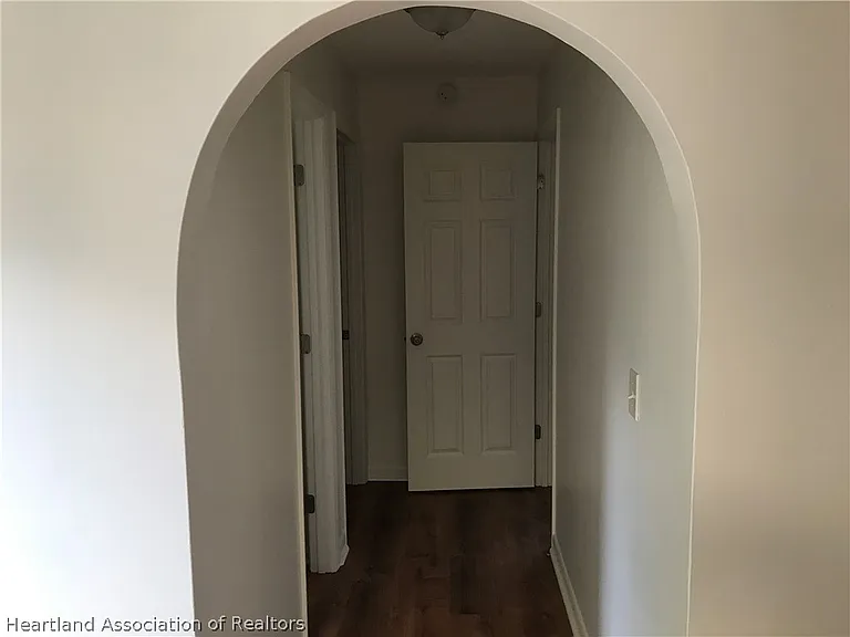 5015 Manatee Dr — Photo 7